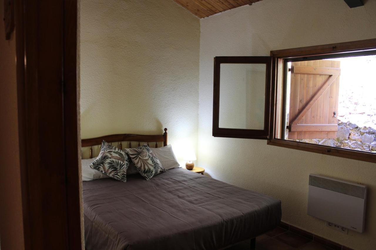 Bed and Breakfast Casa Teresina La Plana de Mont-Ros Exterior foto